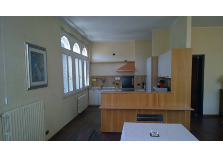 Mieszkanie do wynajęcia - Via Quintino Sella, Verona, Włochy, 150 m², 1599 USD (6430 PLN), NET-96870042
