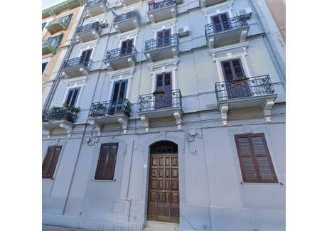 Mieszkanie na sprzedaż - PIAZZA BETTOLO, Taranto, Włochy, 98 m², 80 301 USD (316 387 PLN), NET-96951004