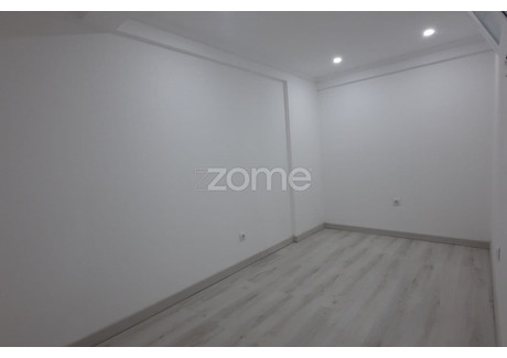 Mieszkanie na sprzedaż - Seixal, Portugalia, 46 m², 148 864 USD (571 636 PLN), NET-100665071