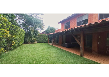 Dom na sprzedaż - Via Chipaya, Jamundí, Valle del Cauca, Colombia Jamundí, Kolumbia, 300 m², 178 708 USD (700 534 PLN), NET-96107829