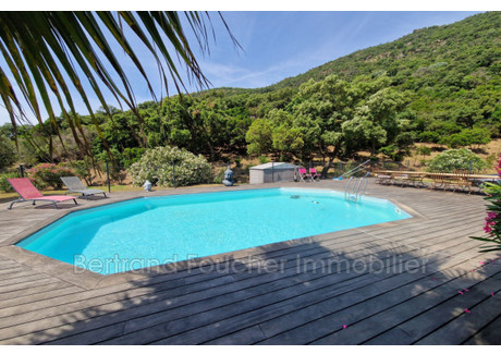 Dom na sprzedaż - Rayol Canadel Sur Mer, Francja, 550 m², 2 216 056 USD (8 509 655 PLN), NET-100315941