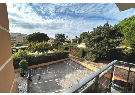 Mieszkanie na sprzedaż - Cavalaire-Sur-Mer, Francja, 34 m², 221 450 USD (905 731 PLN), NET-102283598