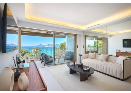 Mieszkanie na sprzedaż - Cannes, Francja, 70 m², 2 772 613 USD (11 339 989 PLN), NET-101772811