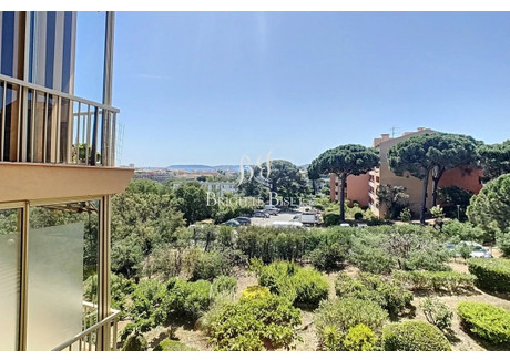 Mieszkanie na sprzedaż - Sainte-Maxime, Francja, 47 m², 366 781 USD (1 533 143 PLN), NET-101723487