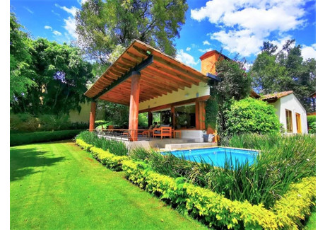 Dom na sprzedaż - Club de Golf Avándaro Valle De Bravo, Meksyk, 299,98 m², 1 101 536 USD (4 505 283 PLN), NET-95109253