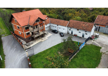 Dom na sprzedaż - Glina, Chorwacja, 400 m², 852 936 USD (3 360 567 PLN), NET-95438190