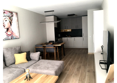 Mieszkanie do wynajęcia - Център/Centar Пловдив/plovdiv, Bułgaria, 70 m², 628 USD (2577 PLN), NET-99794823