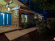 Dom na sprzedaż - 22921 Mulholland Dr Woodland Hills, Usa, 188,59 m², 1 549 000 USD (6 103 060 PLN), NET-97388903