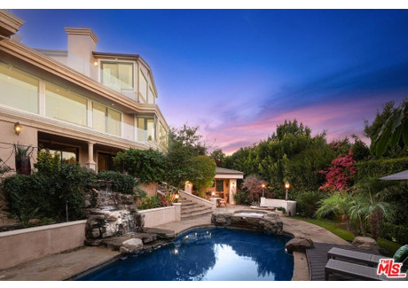 Dom na sprzedaż - 13475 Rand Dr Sherman Oaks, Usa, 553,33 m², 3 995 000 USD (16 259 650 PLN), NET-102191874