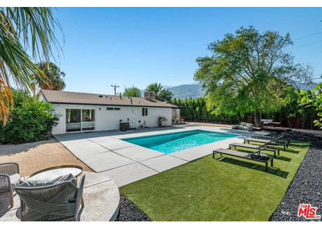 Dom do wynajęcia - 1808 E Francis Dr Palm Springs, Usa, 113,16 m², 3750 USD (15 375 PLN), NET-102785357