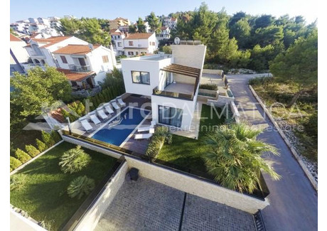 Dom na sprzedaż - Trogir Chorwacja, 302 m², 2 086 921 USD (8 180 732 PLN), NET-97390451