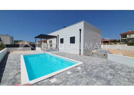 Dom na sprzedaż - Vodice Chorwacja, 164 m², 613 983 USD (2 351 553 PLN), NET-97454182