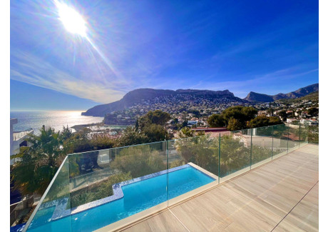 Dom na sprzedaż - Calpe, Hiszpania, 332 m², 2 393 599 USD (9 622 268 PLN), NET-96837532