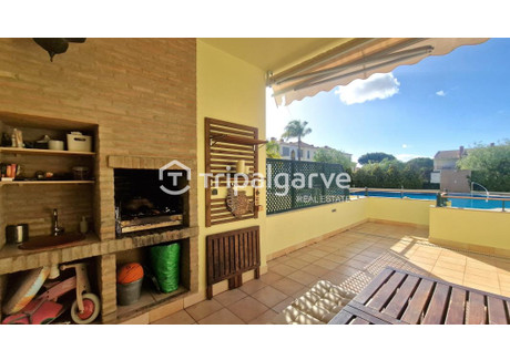 Komercyjne na sprzedaż - Faro, Loulé, Quarteira, Portugal Loulé, Portugalia, 146,75 m², 722 072 USD (2 960 495 PLN), NET-102289321