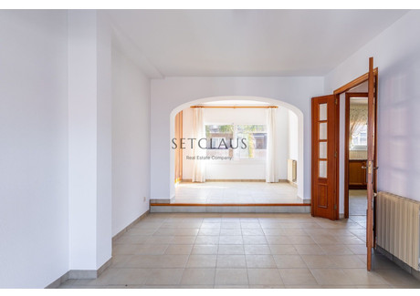 Dom na sprzedaż - Barcelona, Pineda De Mar, Hiszpania, 184 m², 391 697 USD (1 602 042 PLN), NET-96199239