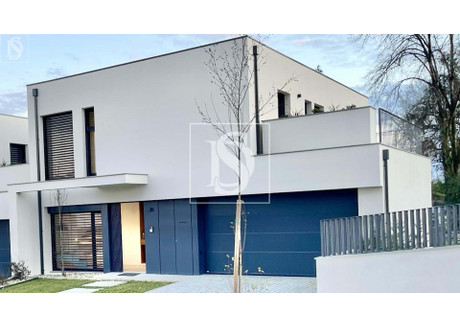 Dom na sprzedaż - Braga, Portugalia, 298 m², 523 349 USD (2 025 359 PLN), NET-97344636