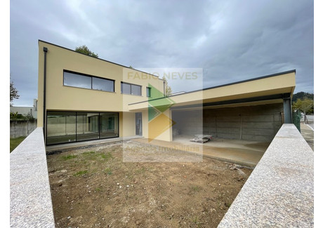 Dom na sprzedaż - Arcos De Valdevez (São Paio) E Giela, Portugalia, 174 m², 357 068 USD (1 453 266 PLN), NET-101798900