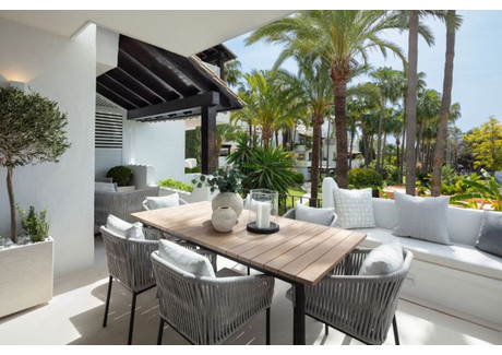 Mieszkanie na sprzedaż - Marbella, Málaga, Hiszpania, 121 m², 3 750 624 USD (14 964 991 PLN), NET-96966160