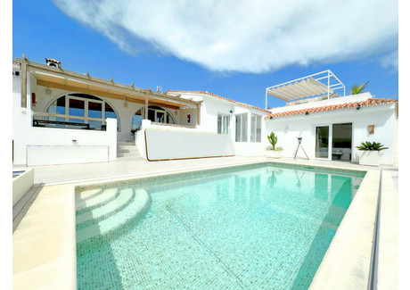 Dom na sprzedaż - Estepona, Malaga, Hiszpania, 395 m², 1 054 413 USD (4 154 388 PLN), NET-97331150