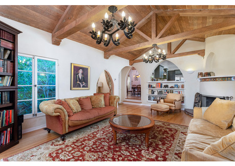 Dom na sprzedaż - 3895 Fredonia Drive Los Angeles, Usa, 209 m², 1 450 000 USD (5 945 000 PLN), NET-98758895