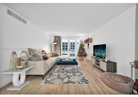 Mieszkanie na sprzedaż - 1754 Meridian Ave Miami Beach, Usa, 75 m², 360 000 USD (1 494 000 PLN), NET-103271131