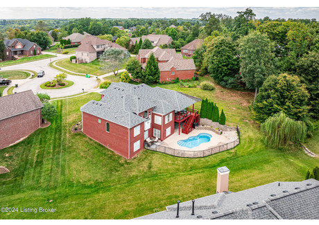 Dom na sprzedaż - 4204 DeLouvre Way Floyds Knobs, Usa, 319 m², 639 900 USD (2 457 216 PLN), NET-99259408