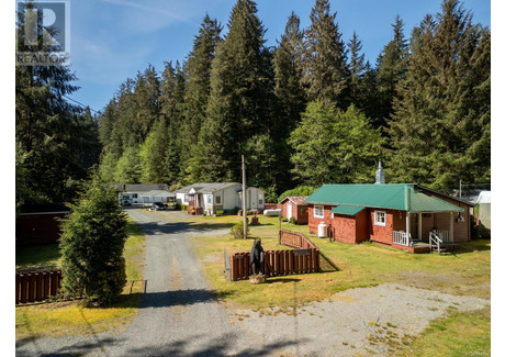 Dom na sprzedaż - 7321 Pacheena Road Port Renfrew, Kanada, 332 m², 704 079 USD (2 696 621 PLN), NET-100910209