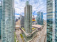 Mieszkanie na sprzedaż - 10 York Street Toronto (Waterfront Communities), Kanada, 74 m², 725 516 USD (2 952 849 PLN), NET-101452877