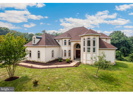 Dom do wynajęcia - 13533 MAGRUDER FARM COURT Potomac, Usa, 679 m², 8200 USD (33 620 PLN), NET-100182035