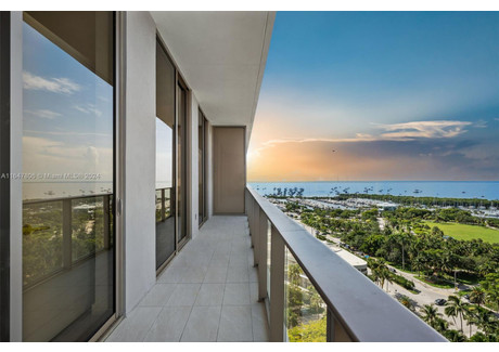 Mieszkanie na sprzedaż - 2655 Bayshore Dr Miami, Usa, 97 m², 2 499 000 USD (10 245 900 PLN), NET-100152304