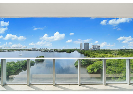 Dom na sprzedaż - 17111 Biscayne Blvd North Miami Beach, Usa, 199 m², 1 749 000 USD (7 258 350 PLN), NET-100267172