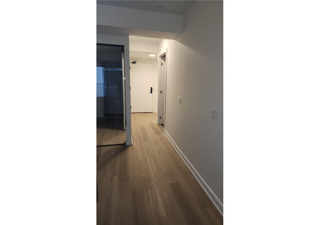 Mieszkanie do wynajęcia - 1 Jarvis Street Hamilton, Kanada, 58 m², 1694 USD (6894 PLN), NET-100152759