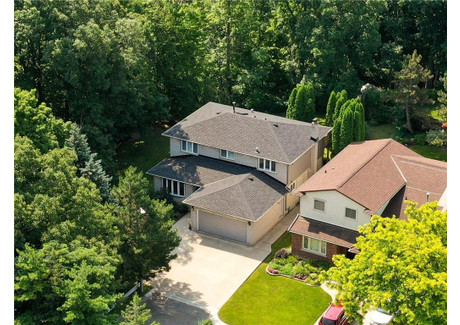 Dom na sprzedaż - 86 Huckleberry Place Hamilton, Kanada, 208 m², 784 849 USD (3 194 334 PLN), NET-100153206