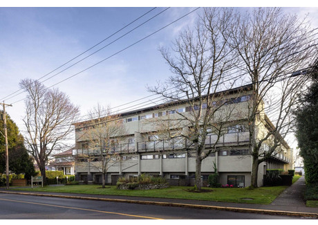 Dom na sprzedaż - 477 Lampson St Esquimalt, Kanada, 84 m², 300 447 USD (1 222 818 PLN), NET-102745620