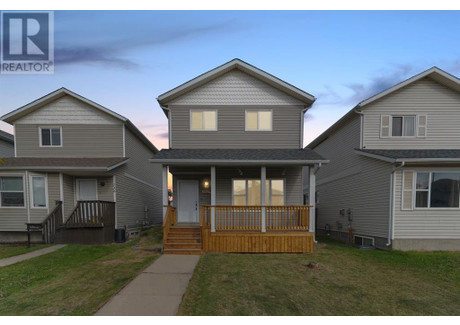 Dom na sprzedaż - 242 Laffont Way Fort Mcmurray, Kanada, 117 m², 259 597 USD (994 255 PLN), NET-100910080