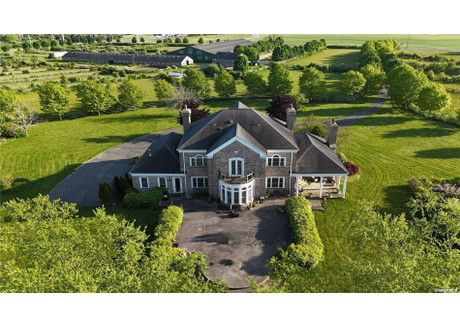 Dom na sprzedaż - 147 Eastport Manor Road Manorville, Usa, 483 m², 5 500 000 USD (22 385 000 PLN), NET-102745648