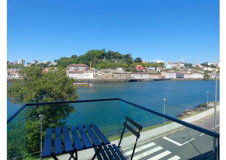 Mieszkanie na sprzedaż - Cais do Cavaco Vila Nova De Gaia, Portugalia, 165 m², 670 298 USD (2 573 943 PLN), NET-99884055