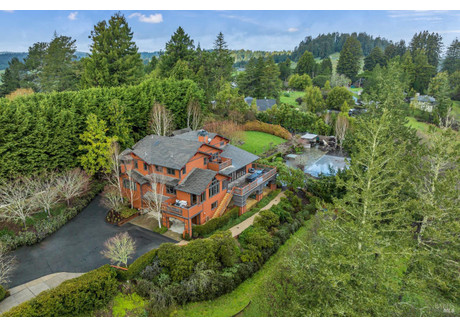 Dom na sprzedaż - 11799 Barnett Valley Road Sebastopol, Usa, 489 m², 3 495 000 USD (14 224 650 PLN), NET-100153860