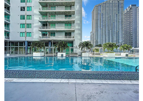 Dom na sprzedaż - 690 1st Ct Miami, Usa, 59 m², 380 000 USD (1 546 600 PLN), NET-100154008