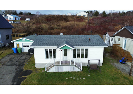 Dom na sprzedaż - 195 Route 132 E., Port-Daniel/Gascons, QC G0C1P0, CA Port-Daniel/gascons, Kanada, 72 m², 149 153 USD (607 051 PLN), NET-102583388