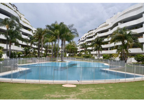 Mieszkanie na sprzedaż - Marbella, Hiszpania, 330 m², 1 234 703 USD (5 049 933 PLN), NET-102030752