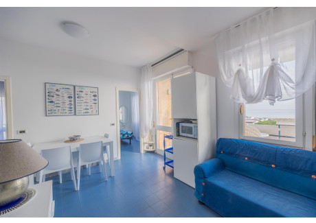 Mieszkanie na sprzedaż - Piazza Milano Lido Di Jesolo, Włochy, 65 m², 412 888 USD (1 688 714 PLN), NET-102078005