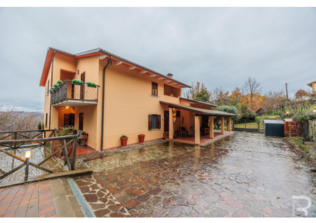 Dom na sprzedaż - Strada di Barbiano Castel San Niccolò, Włochy, 400 m², 724 569 USD (2 948 997 PLN), NET-102837307