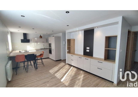 Mieszkanie na sprzedaż - Oyonnax, Francja, 50 m², 144 918 USD (592 716 PLN), NET-102245626