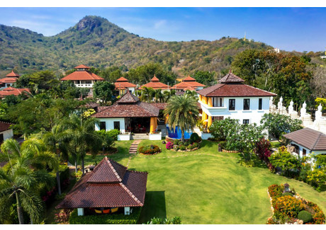 Dom na sprzedaż - GX94+FXC, Nong Kae, Hua Hin District, Prachuap Khiri Khan 77110, Thail Nong Kae, Tajlandia, 490 m², 1 159 285 USD (4 718 291 PLN), NET-102632809