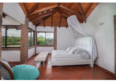 Dom na sprzedaż - Via Chipaya #223, Jamundí, Valle del Cauca, Colombia Jamundí, Kolumbia, 320 m², 250 583 USD (1 039 920 PLN), NET-101984085