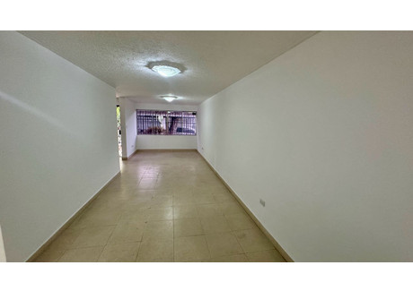 Dom na sprzedaż - Carrera 66 11 179 Limonar Cali, Kolumbia, 360 m², 215 763 USD (884 627 PLN), NET-101984038