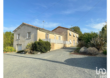 Dom na sprzedaż - Saint-Hilaire-De-Voust, Francja, 199 m², 164 204 USD (673 236 PLN), NET-102982292