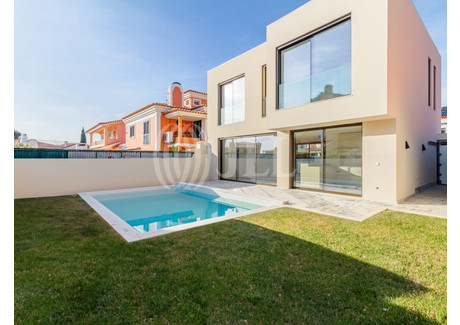 Dom na sprzedaż - Cascais E Estoril, Portugalia, 204 m², 1 914 226 USD (7 848 325 PLN), NET-95257885