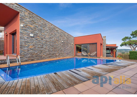 Dom na sprzedaż - Castell-Platja D'aro, Hiszpania, 352 m², 802 684 USD (3 082 306 PLN), NET-93894435